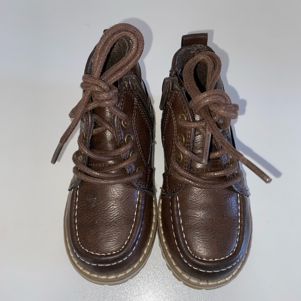 Children's Place brown boots size 6c infant